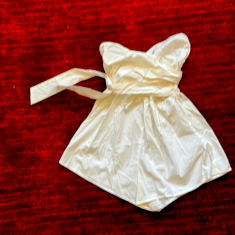 White cotton romper. Size 6 US.